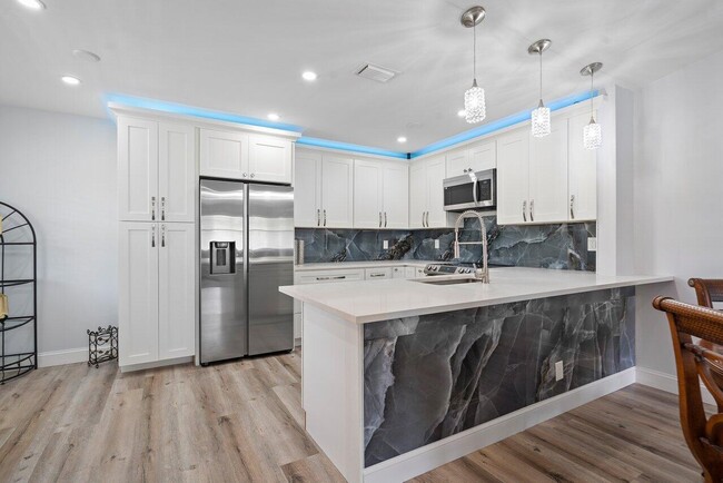 Building Photo - 7722 Tahiti Ln