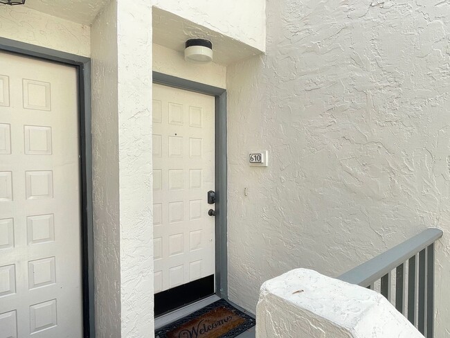 Foto del edificio - 2/2 Winterset FULLY FURNISHED Townhome!