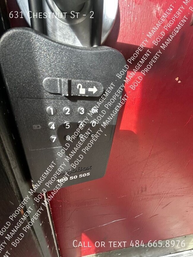 Building Photo - 631 Chestnut St