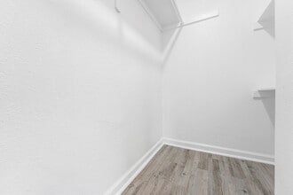 Building Photo - 1509 Stanton St Building Photo - 1509 Stanton St