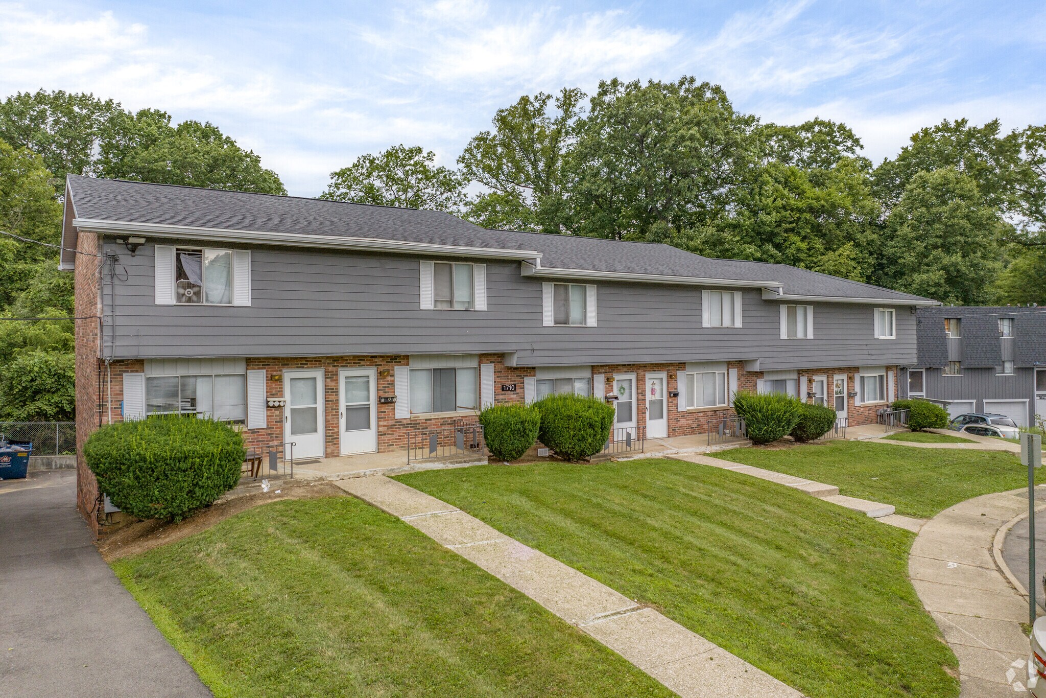 Dominion Townhomes & Apartments – photo 2