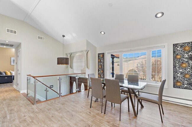 Building Photo - 36 Gail Pl