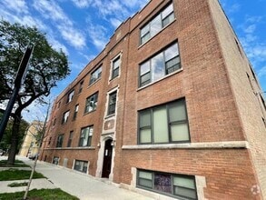 Building Photo - 1520 W Winona St
