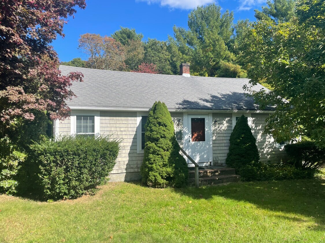 Primary Photo - 776 Mill St