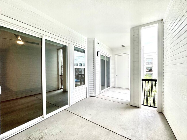 Foto del edificio - 401 W 25th St