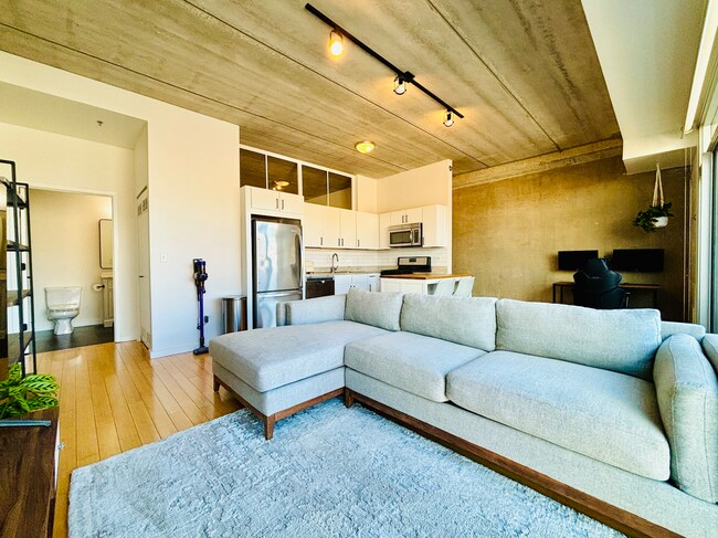 Foto del edificio - 630 N Franklin St