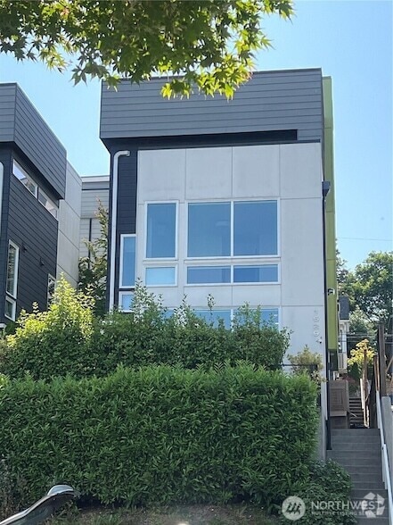 1529 19th Ave