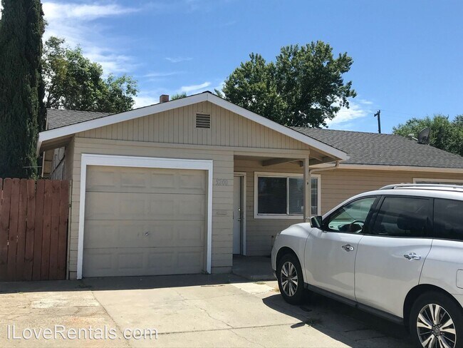 Foto del edificio - 2 br, 1 bath House - 5200 37th Ave