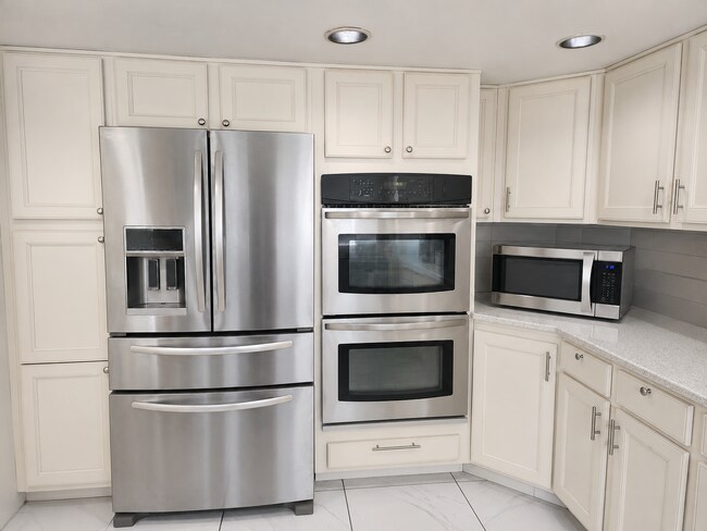 Foto del edificio - 1017 S 88th St