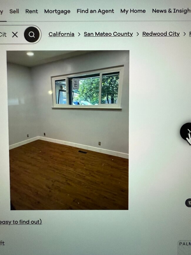 Building Photo - 265 Roble Ave