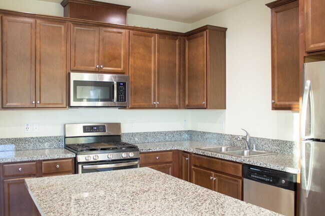 Building Photo - 594 Tolman Way