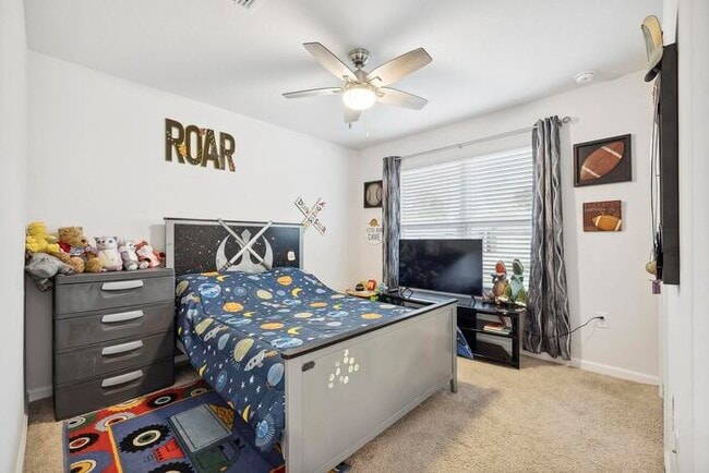 Building Photo - Updated and Move In Ready 4/2 in Cantonment