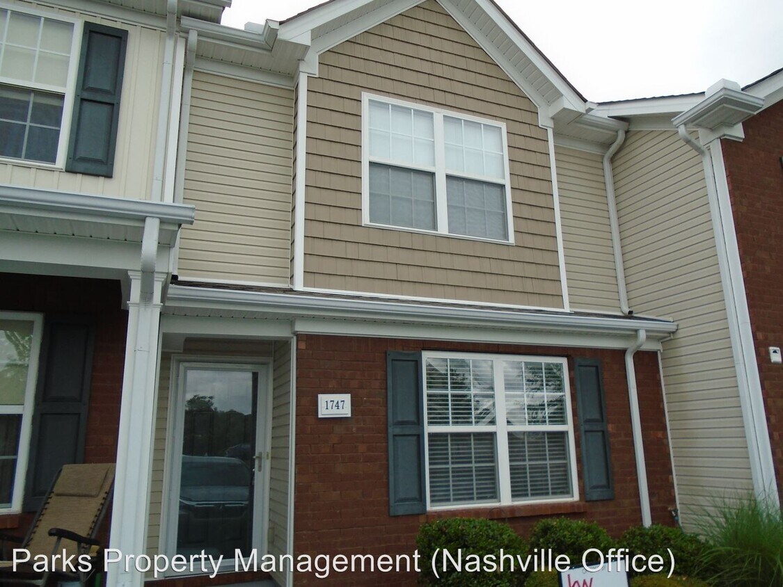 2 br, 2.5 bath House 1747 Red Jacket Drive House Rental in Antioch