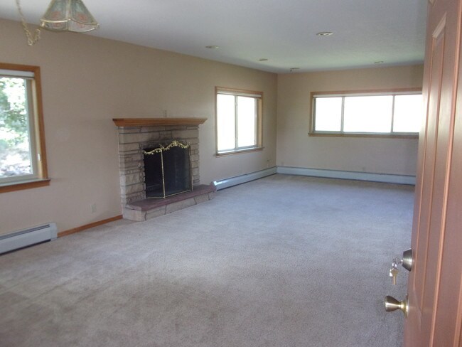 Sala de estar - 1774 Co Rd 501