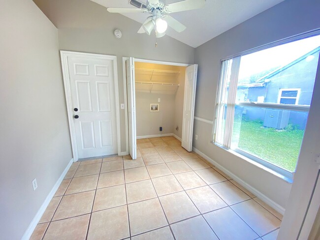 Building Photo - Just reduced!!! Spacious Home Near UCF!!! ...