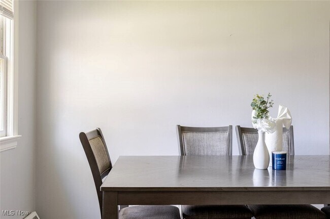 Foto del edificio - 475 E 250th St