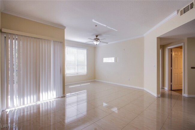 Foto del edificio - 4400 S Jones Blvd