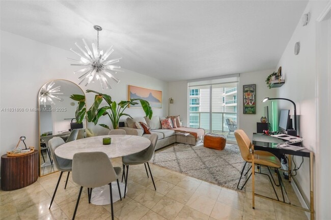 Building Photo - 2101 Brickell Ave