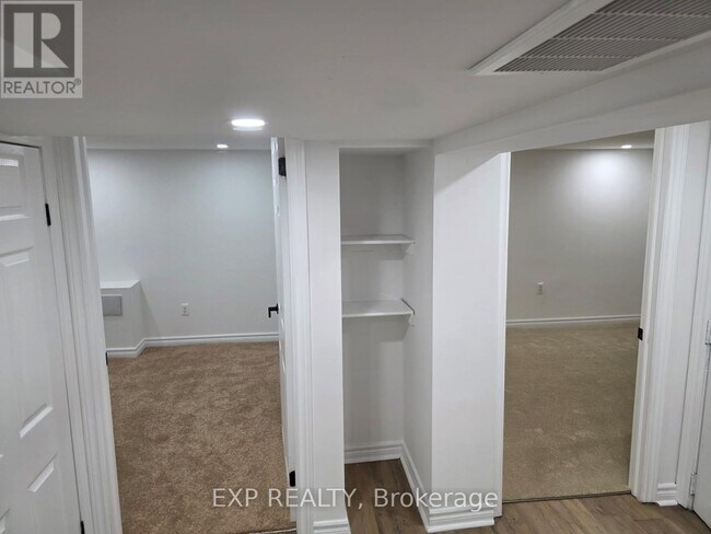 Photo du bâtiment - 19 W 1st St