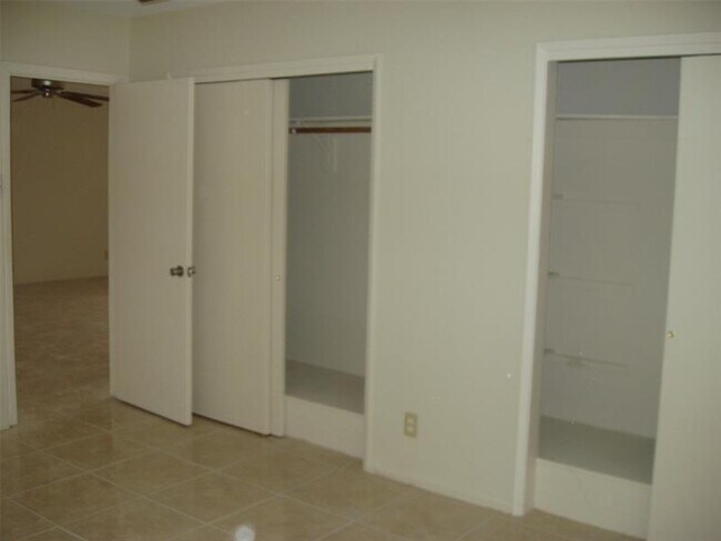 Foto del edificio - 412 NE 4th St