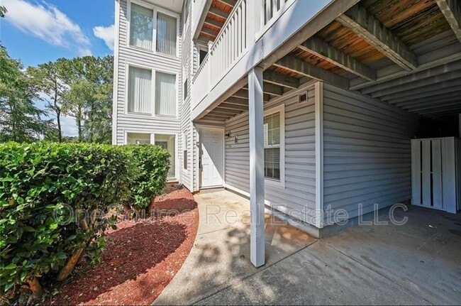 Building Photo - 1001 Augusta Dr