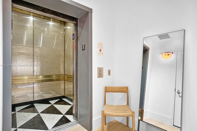 Foto del edificio - 788 NE 23rd St