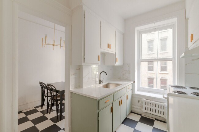 Photo du bâtiment - 1245 Rue St Marc