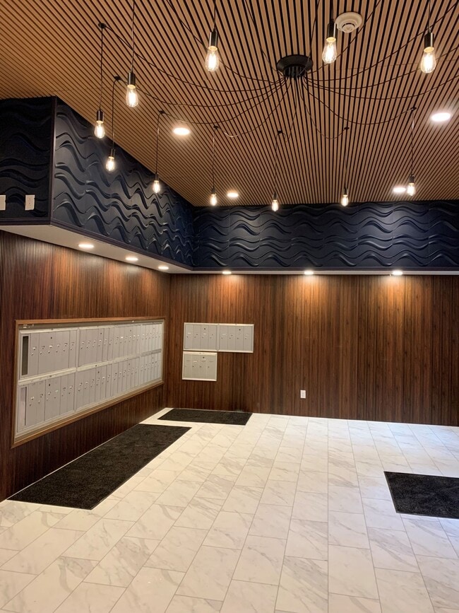 Building Photo - Modern Tool Square
