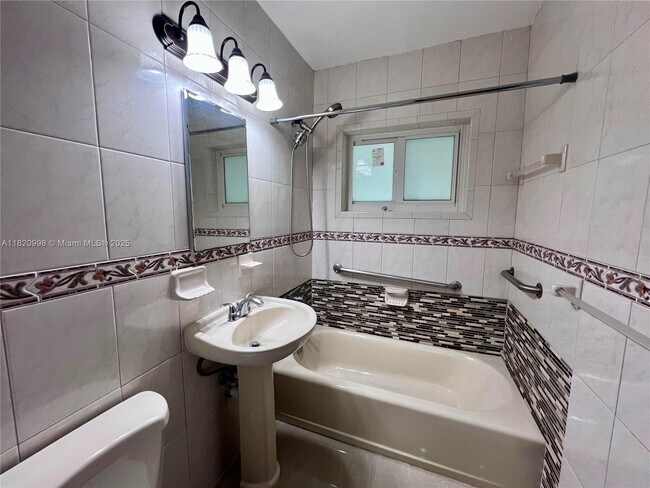Foto del edificio - 6225 SW 26th St