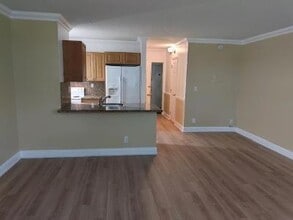 Building Photo - 2501 Riverside Dr