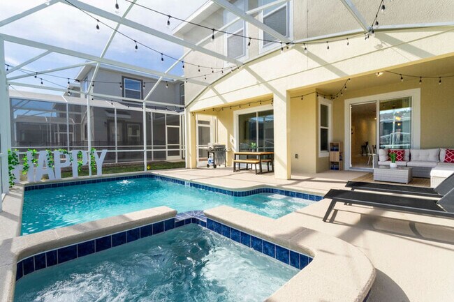 Building Photo - Stunning House Retreat With Private Pool