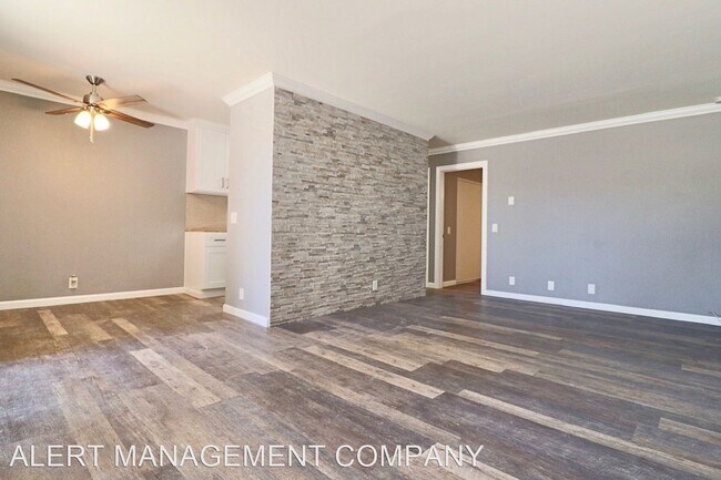 Building Photo - 1310 N G St