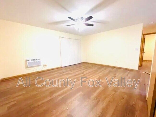 Foto del edificio - 2909 Willow Ln