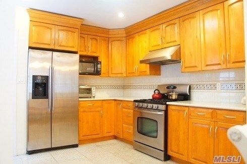 Foto principal - 57-08 Parsons Blvd
