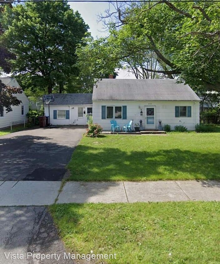 Primary Photo - 3 br, 1 bath House - 379 English Rd