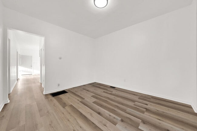 Building Photo - 3810 W 46th St