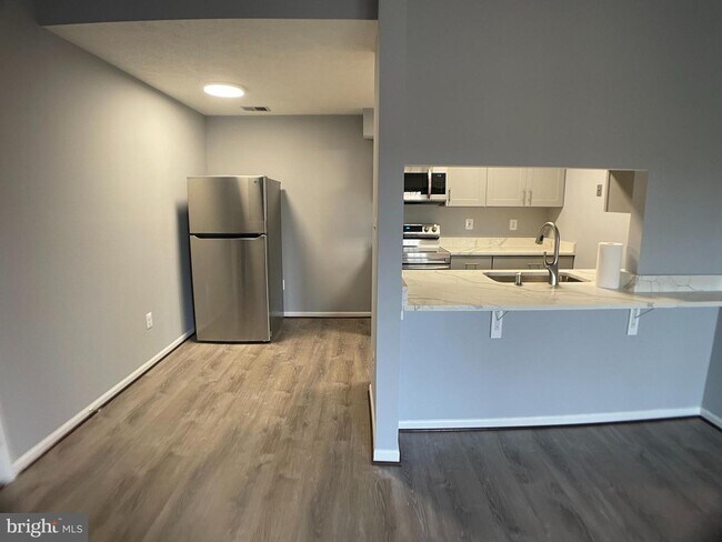 Building Photo - 4720 Dorsey Hall Dr