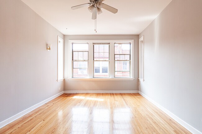 Foto del edificio - 540 W Aldine Ave