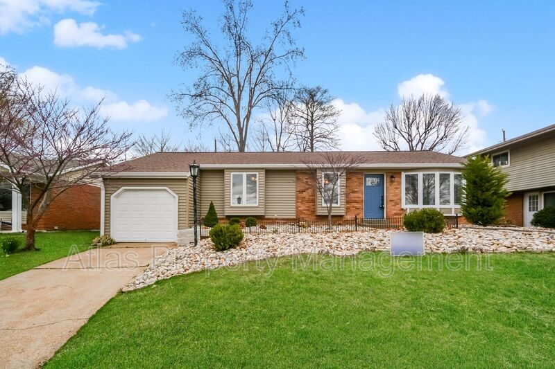 10801 Larkspur Dr, St. Louis, MO 63123 House Rental in St. Louis, MO