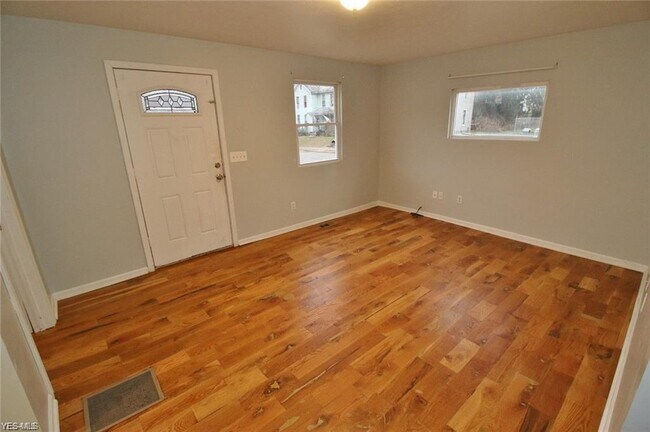 Foto del edificio - 1331 Clover St