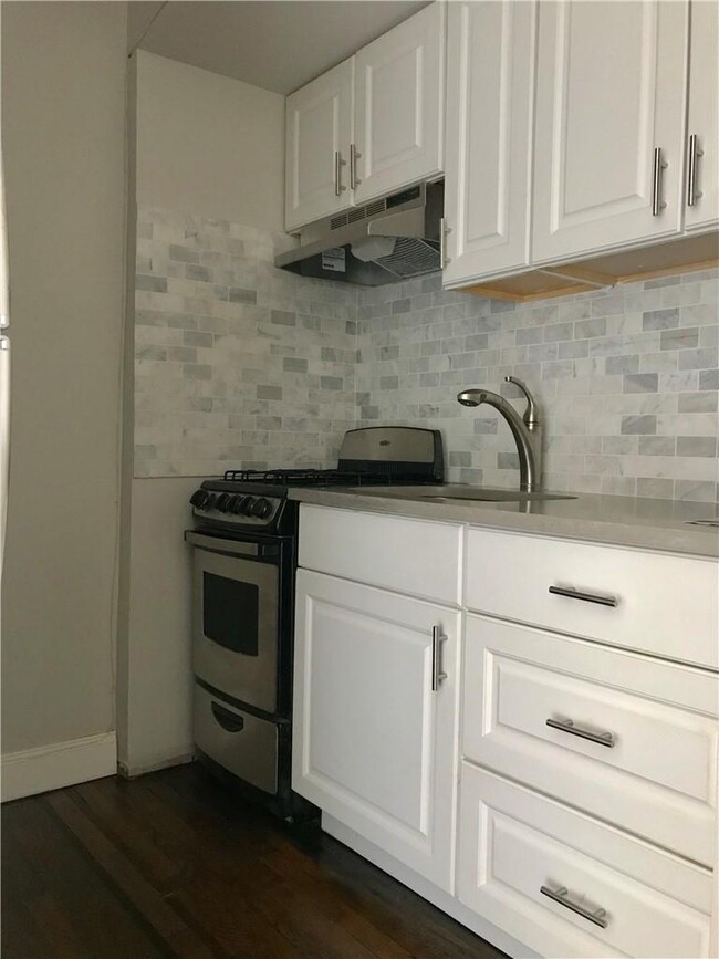 Foto del edificio - 10 Oakridge Pl