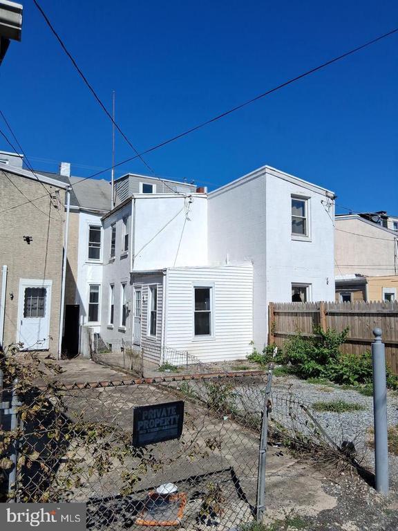 Building Photo - 1649 N 9th St