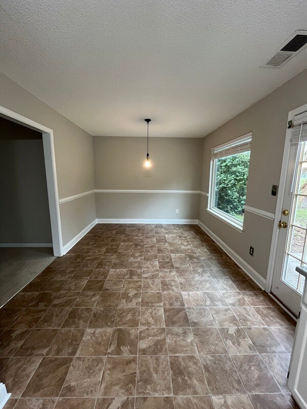 Building Photo - 12133 Cartgate Ln