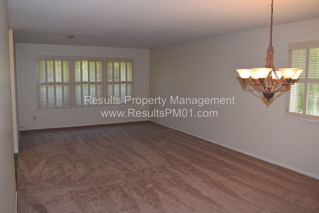 Foto del edificio - Tranquil Roseville Location