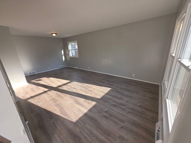 Foto del edificio - 4706-4708-4708 N 52nd St
