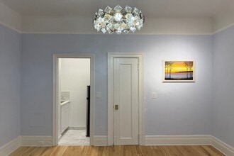 Building Photo - 26 E 63rd St