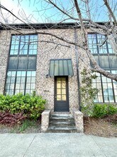 Building Photo - 4924 Upper James St