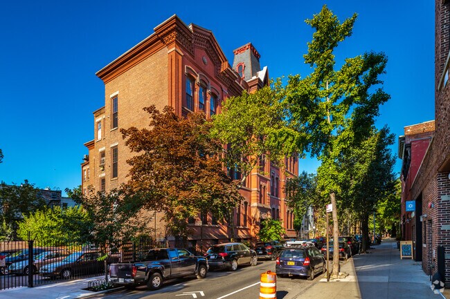 Foto del edificio - Cobble Heights Cooperative