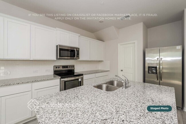 Building Photo - 6411 Blue Trl