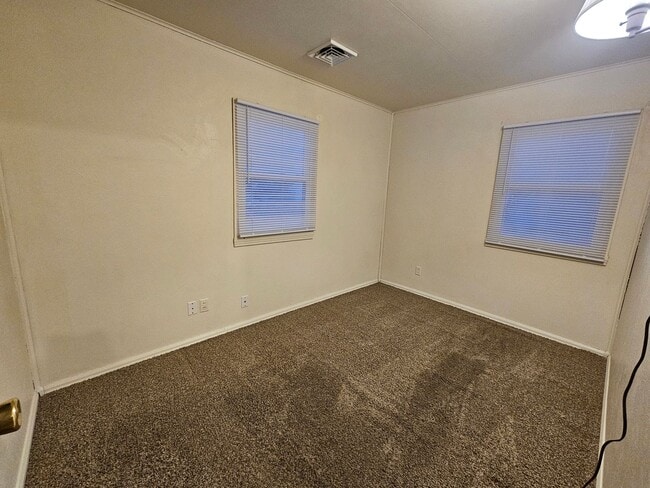 Foto del edificio - 2 bed, 1 bath, Mishawaka